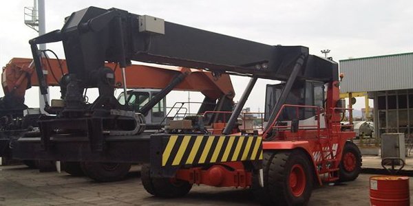 Hit srl port handling machinery reachstacker forklift mobile harbour crane spare parts service 11 - Port Equipment Spare Part supplied by HIT SRL